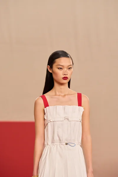 Look 17
